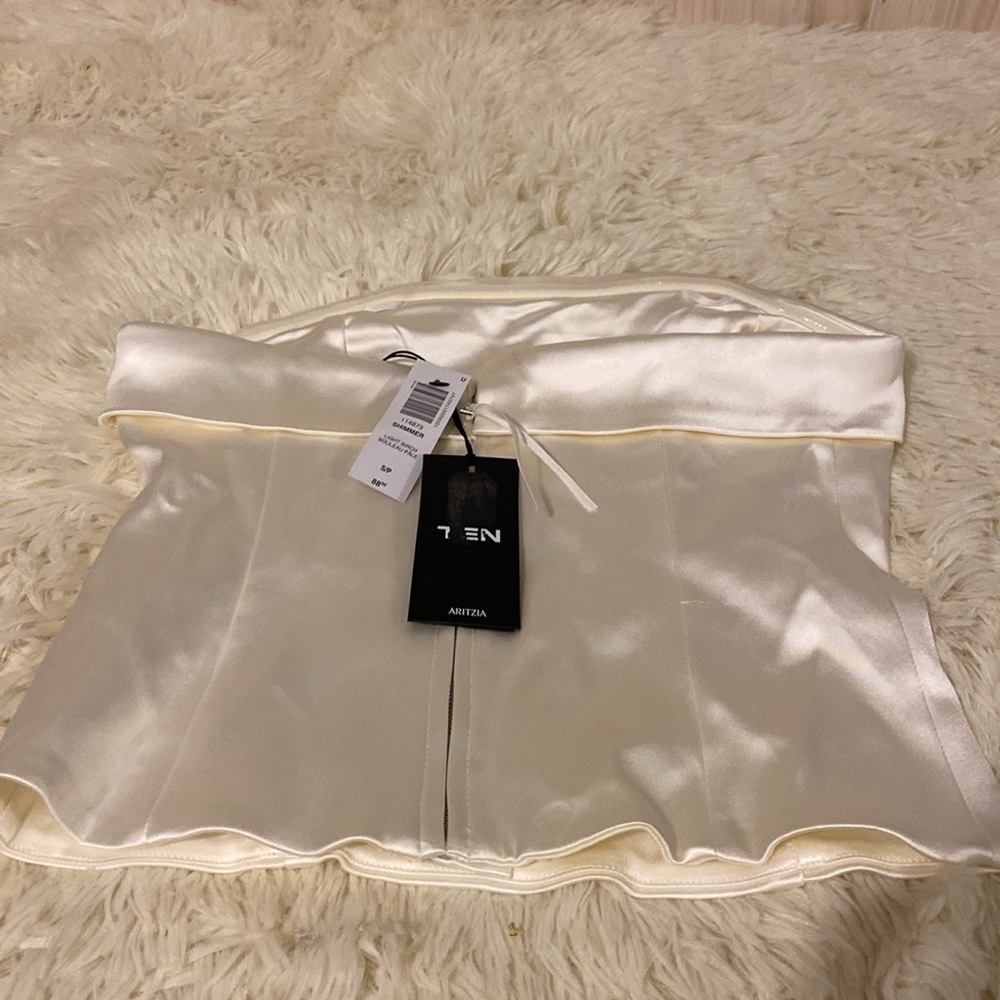 Aritzia Cream Ten Shimmer Satin Bustier Strapless Top- NWT - Picture 5 of 8